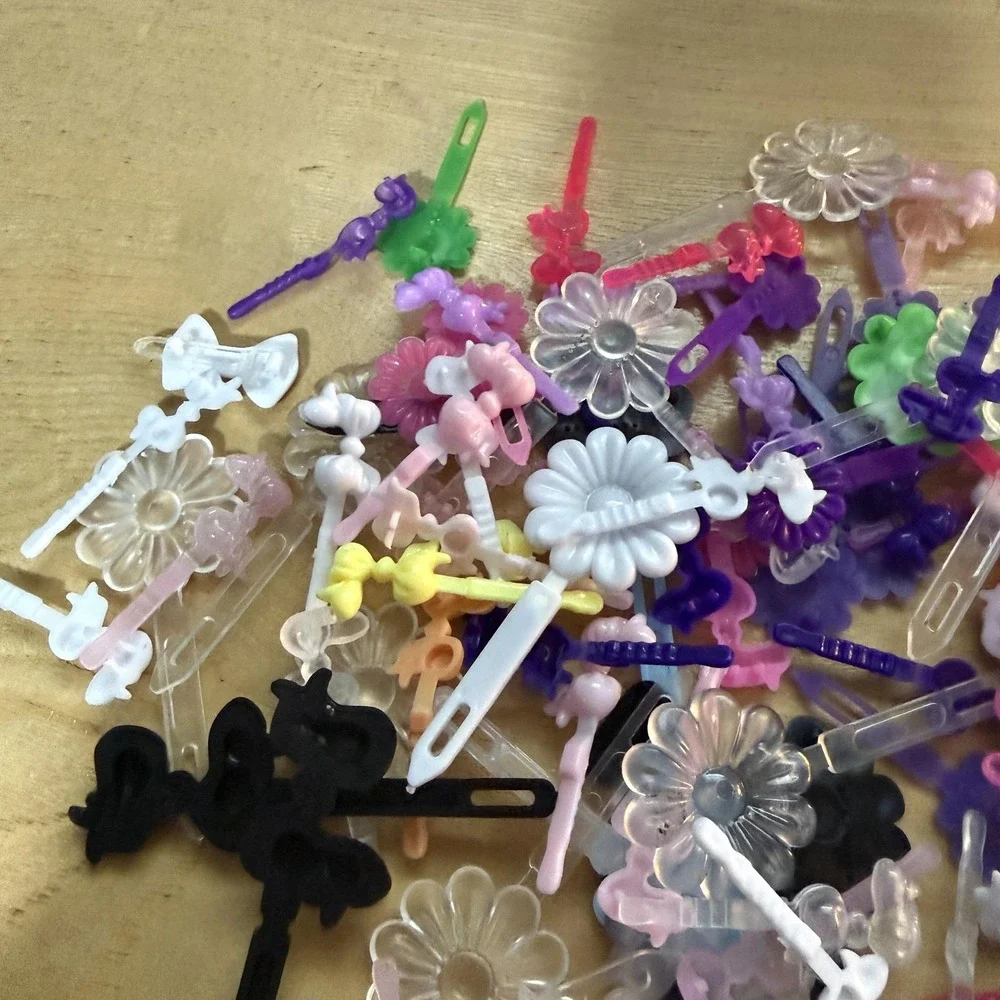 Vintage Barrettes Plastic Hair‎ Clips 80's 90's Flowers Bows Lot of ~100